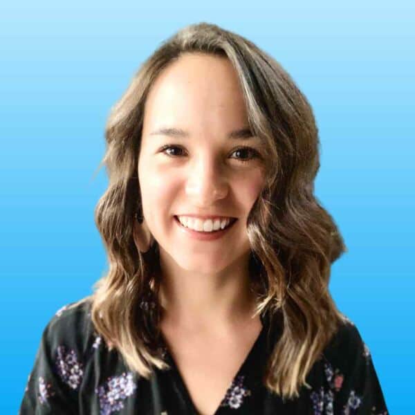 Headshot of Dr. Lauren Lynass, provider with MovementX
