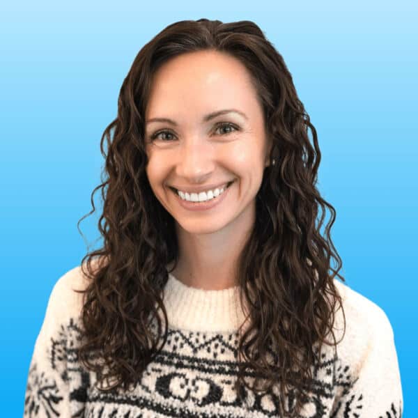 Avelina Vilas Physical Therapist MovementX Physical Therapy Headshot