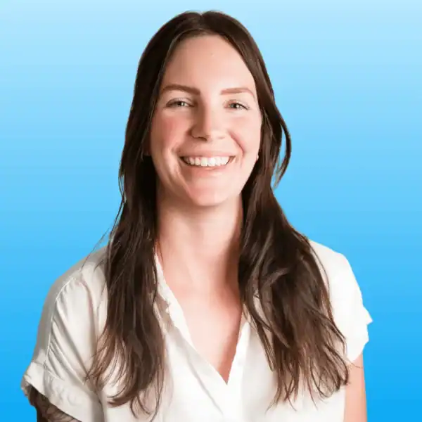 Molly Morgan Physical Therapist MovementX Physical Therapy in lake oswego oregon Headshot Square